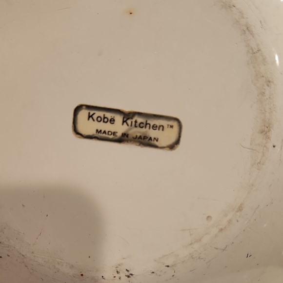 Vintage Kobe Enamel Strawberry Nesting Bowls Set of 2 Cottagecore Kitchen 80s - Picture 2 of 8